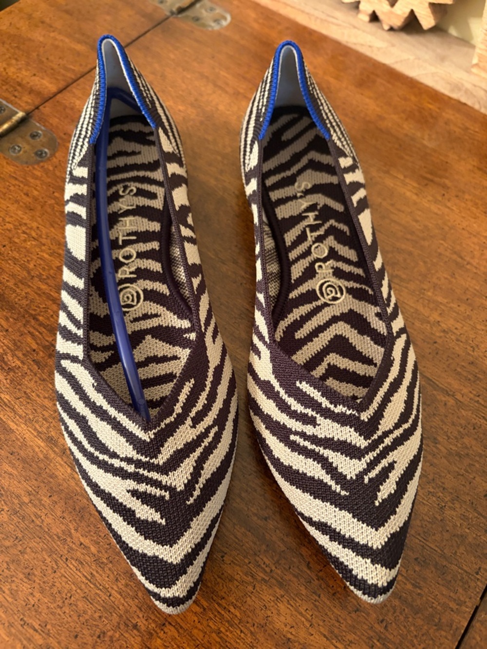 ROTHY’S  8.5 Zebra-Print Pointed Toe Women’s Flats - Black & Off White NEW - Picture 2 of 12